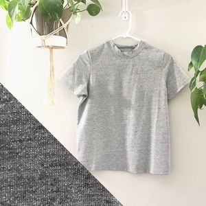 NWOT Levi’s grey shimmer boyfriend tee shirt